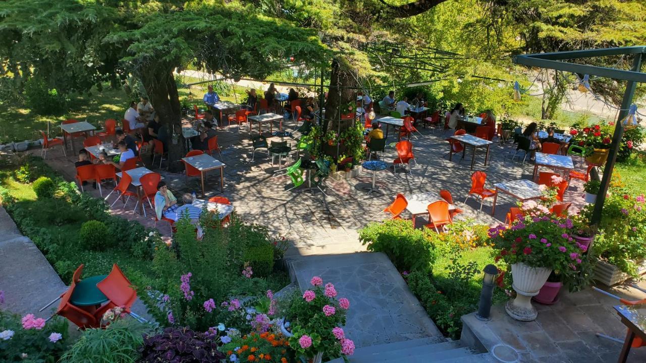 Alvero Hotel Përmet Екстериор снимка